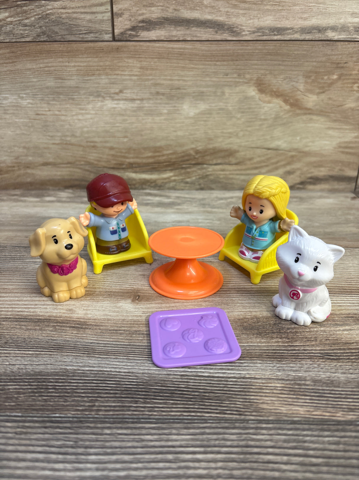 Fisher Price Little People Barbie Little Dreamhouse Interactive Playset