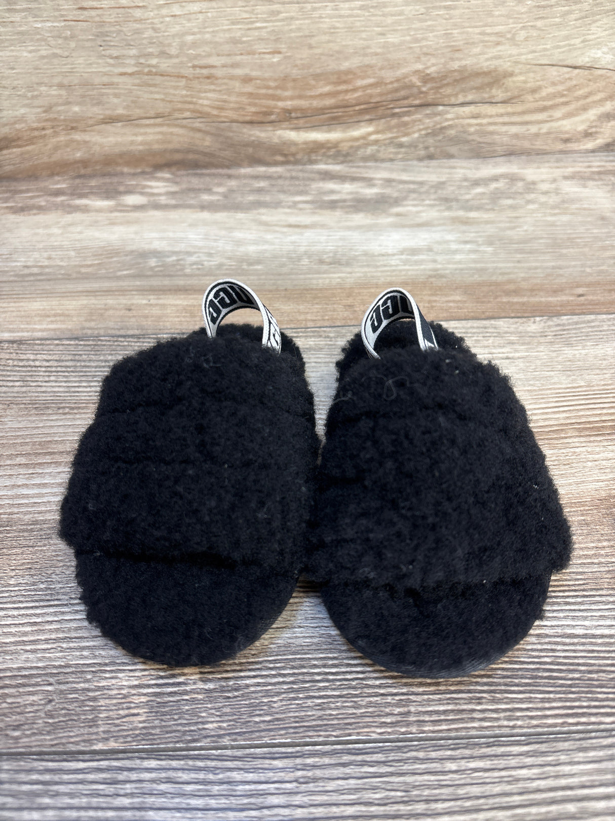UGG Fluff Yeah Slides Black sz 7c
