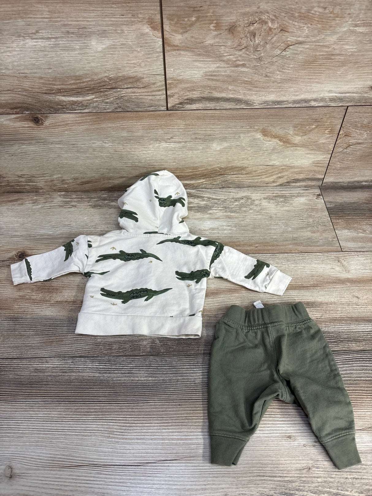 Just One You 2pc Crocodile Hooded Henley Shirt & Joggers Cream sz Newborn
