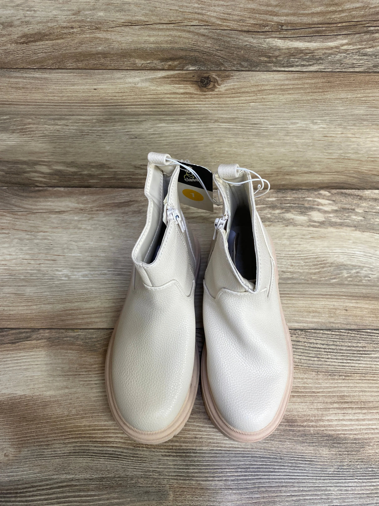 NEW Art Class Priyanka Boots Ivory sz 1Y