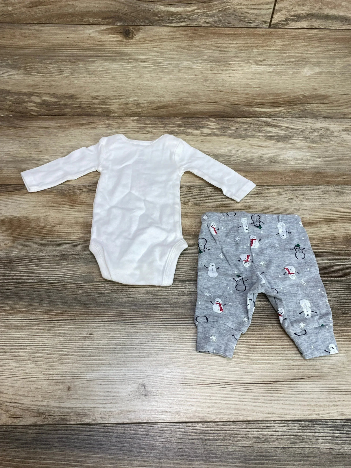 Just One You 2pc Snow Much Love Bodysuit Set White sz Newborn - Me n Mommy To Be