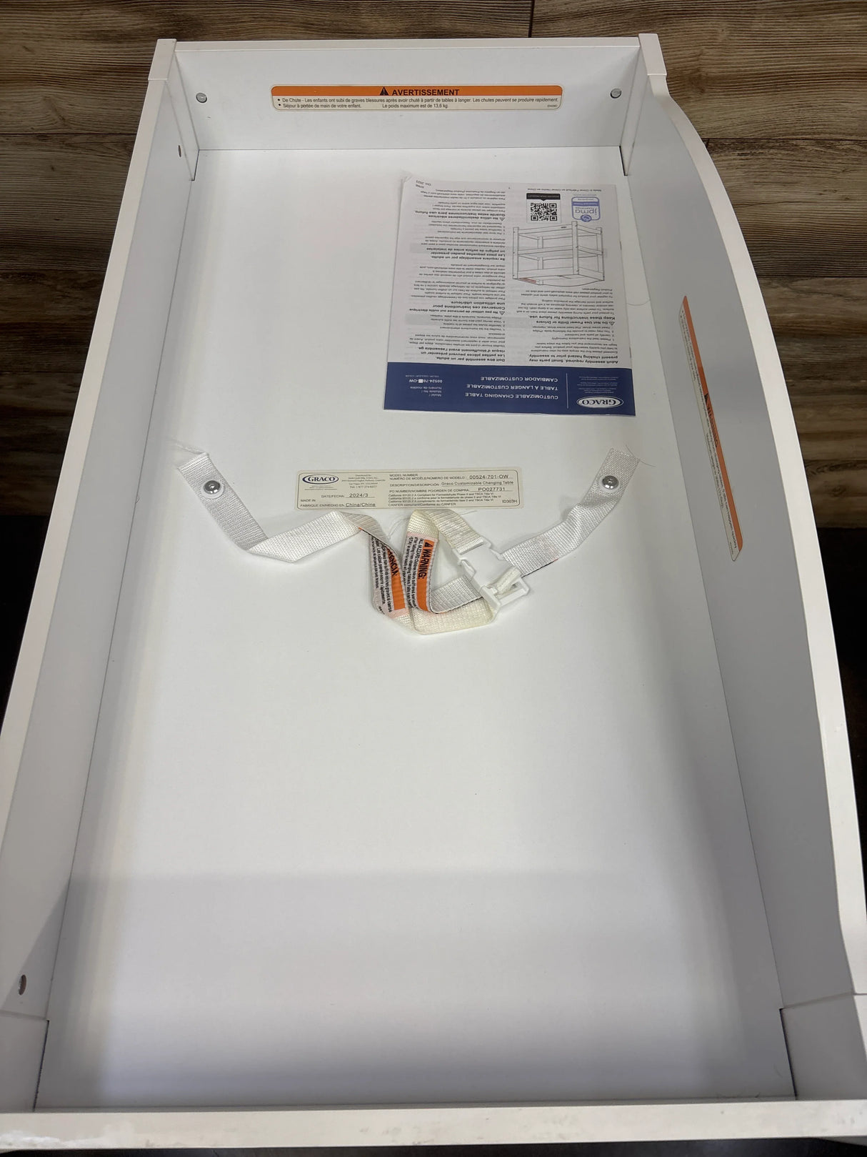 Graco Customizable Changing Table w/ Water-Resistant Pad - White