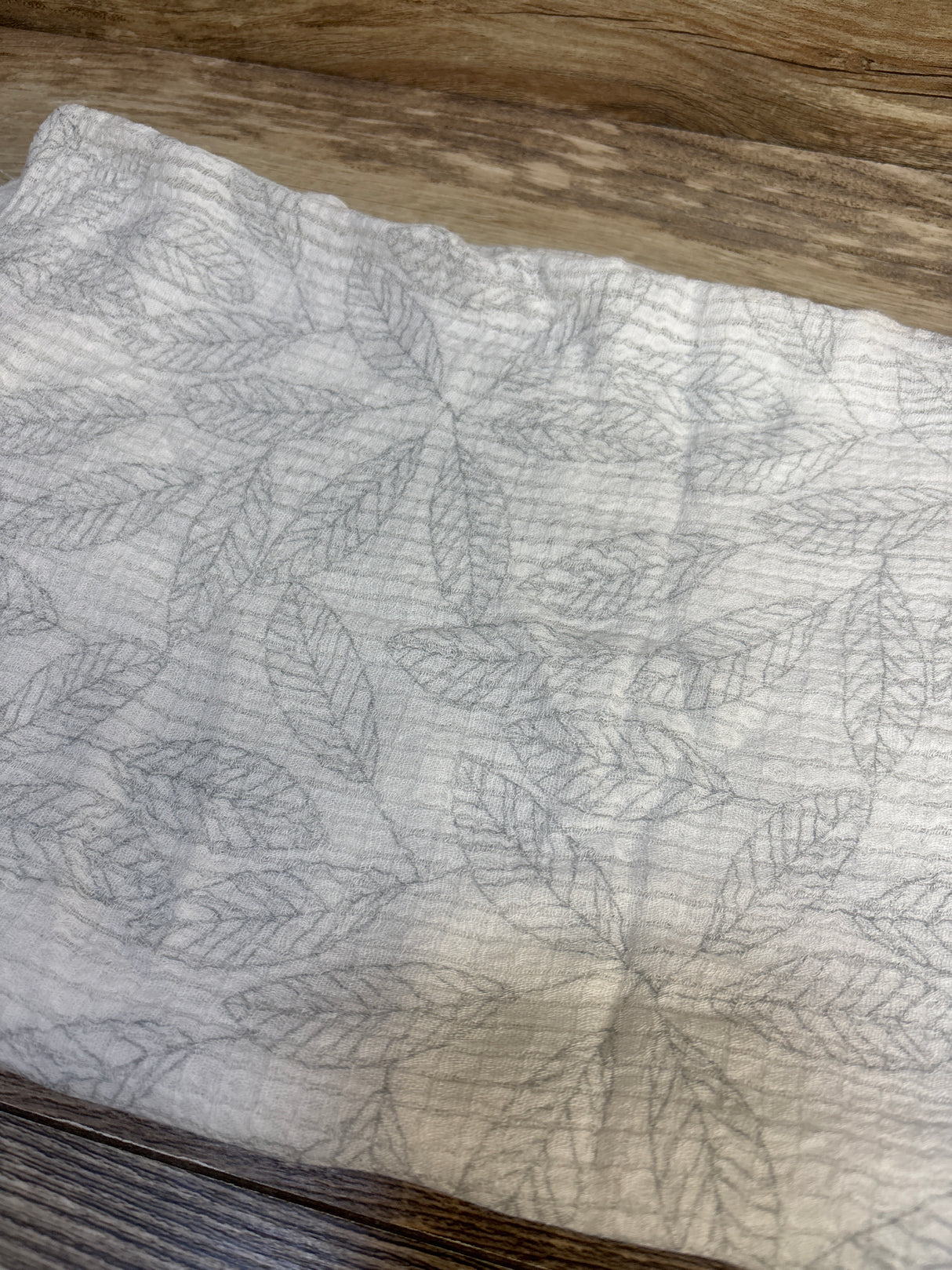 Aden + Anais Viscose Swaddle Blanket Leaf Print White