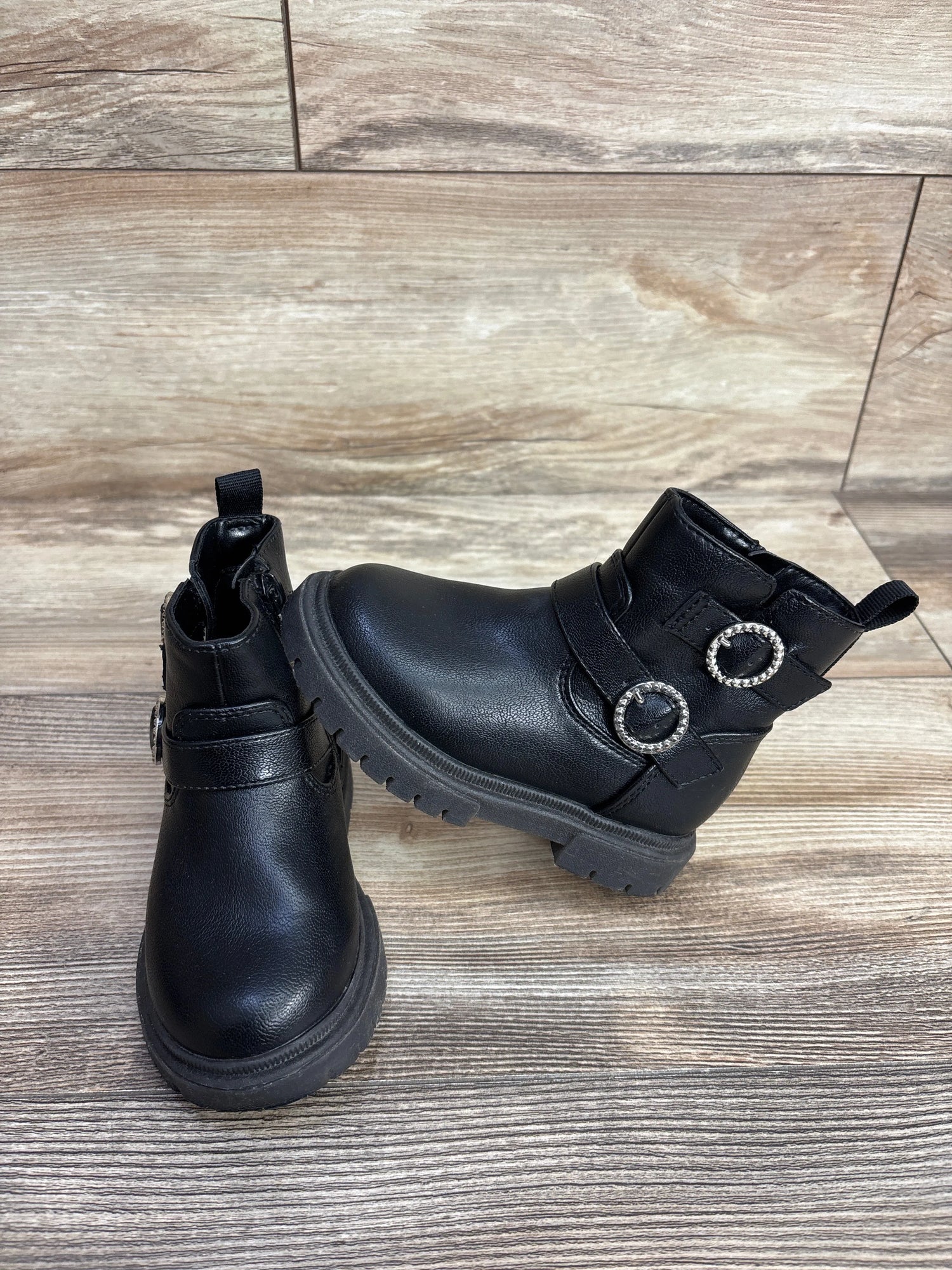 Cat & Jack Evie Lug Sole Ankle Boots Black sz 7c