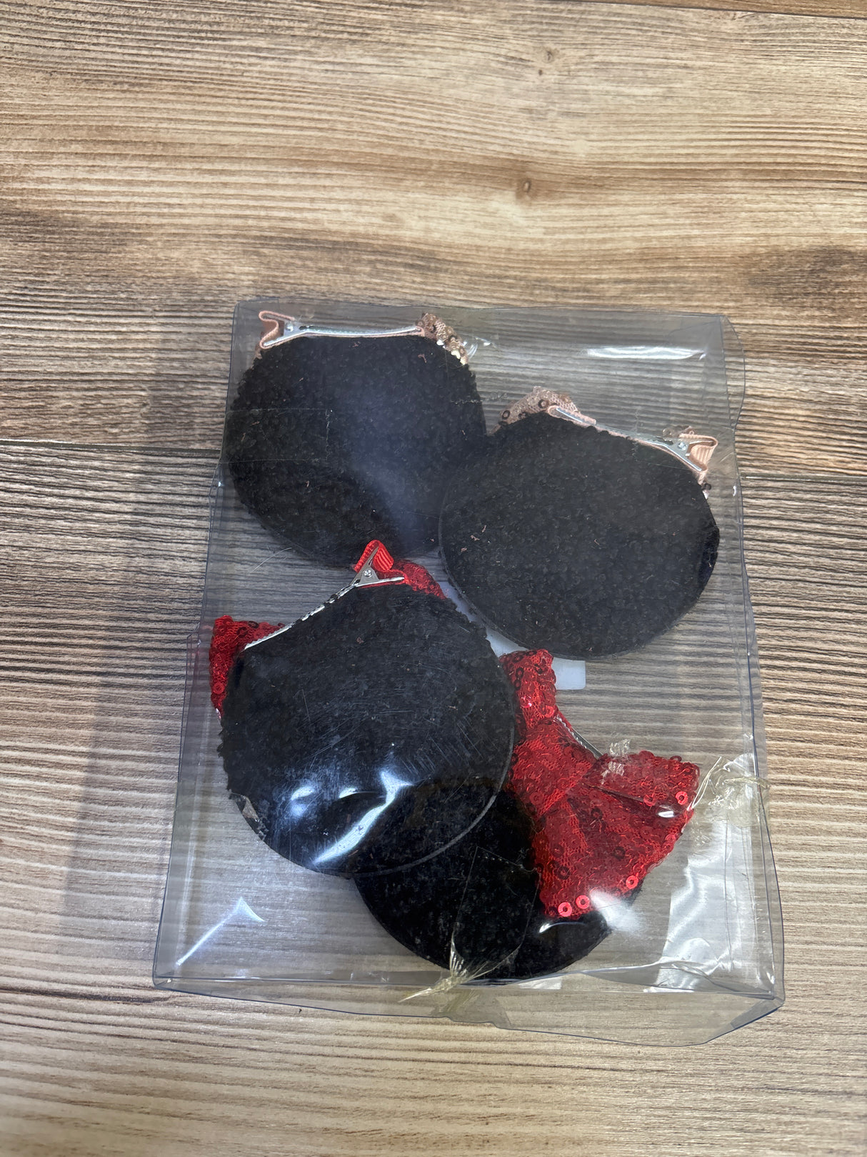 NEW 4pc Minnie Mouse Bow Ear Hair Clips