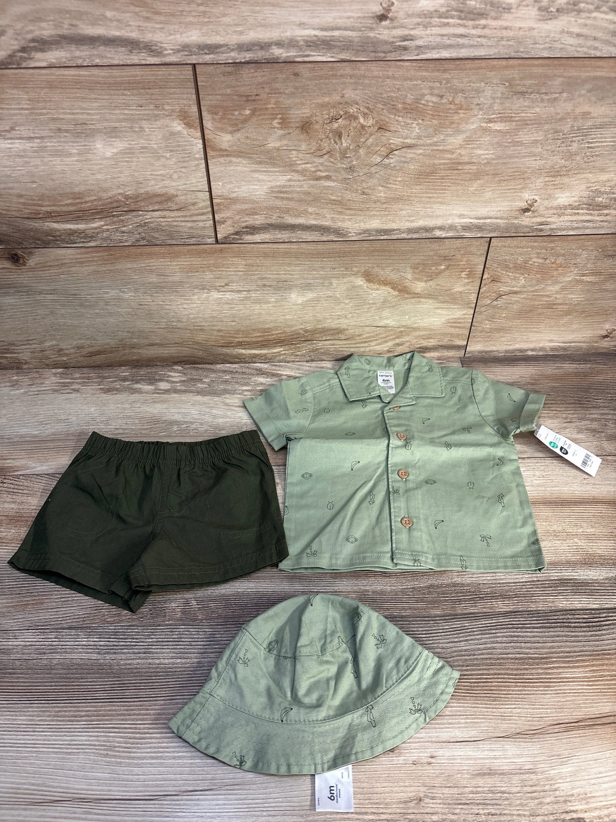 NEW Carter's 3pc Button-Up Shirt, Shorts, & Hat Set Green sz 6m