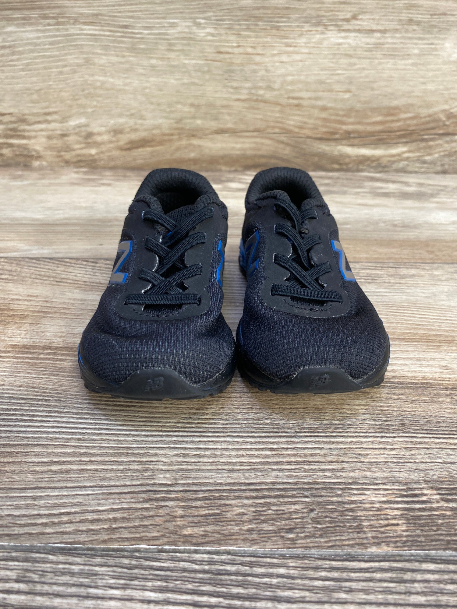New Balance Fresh Foam Arishi Sneakers Black sz 6c - Me n Mommy To Be