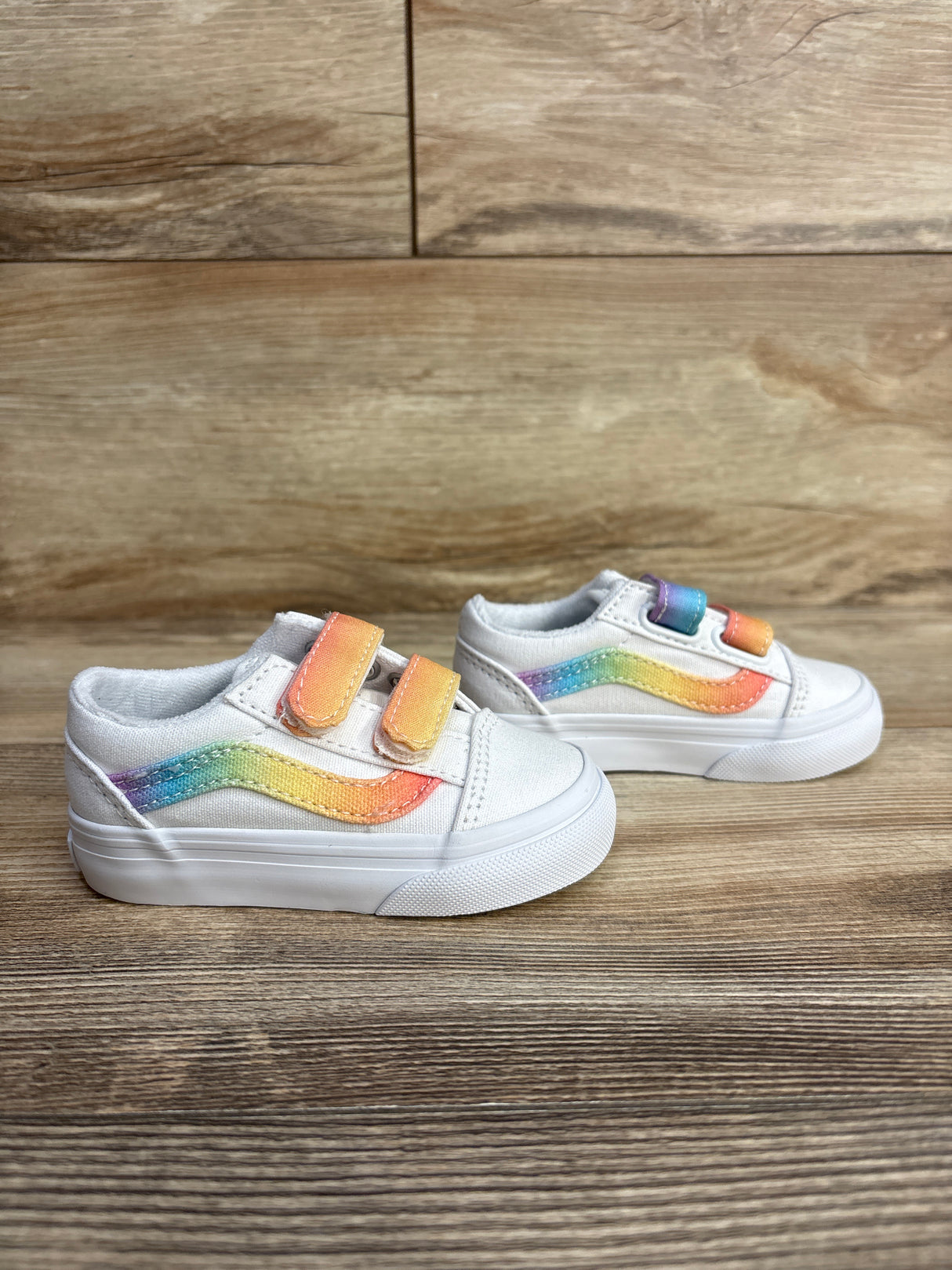 NEW Vans Old Skool V 'Rainbow True White' Sneakers sz 5c
