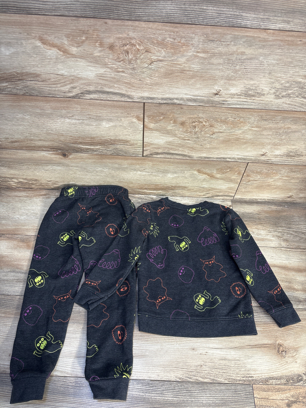 Cat & Jack 2pc Monster Sweatshirt & Jogger Set Grey sz 5T