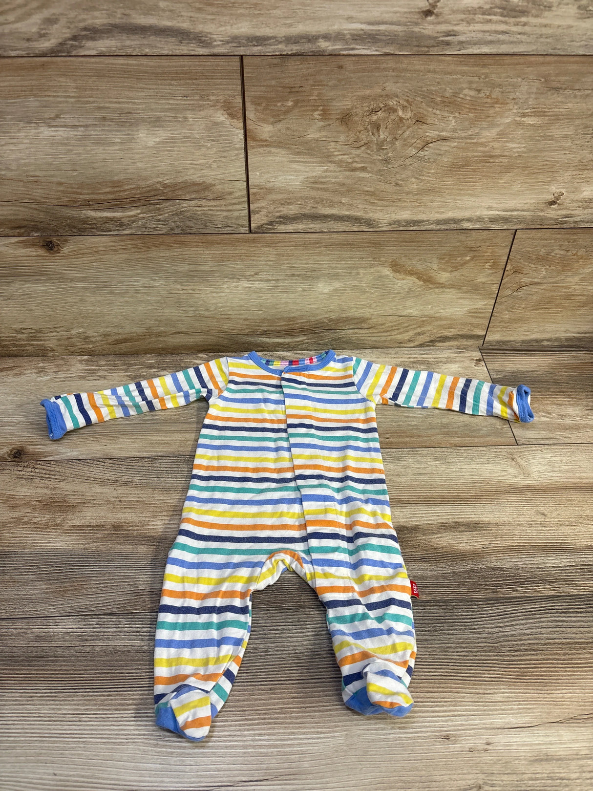 Magnetic Me CloudStretch Footie in Striped White sz 0-3m
