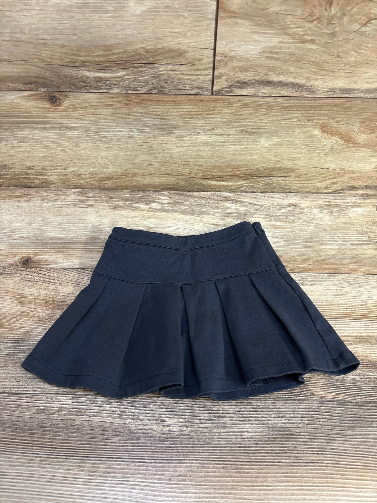 Gap Kids Pleated Uniform Skirt Navy sz 4-5T - Me n Mommy To Be
