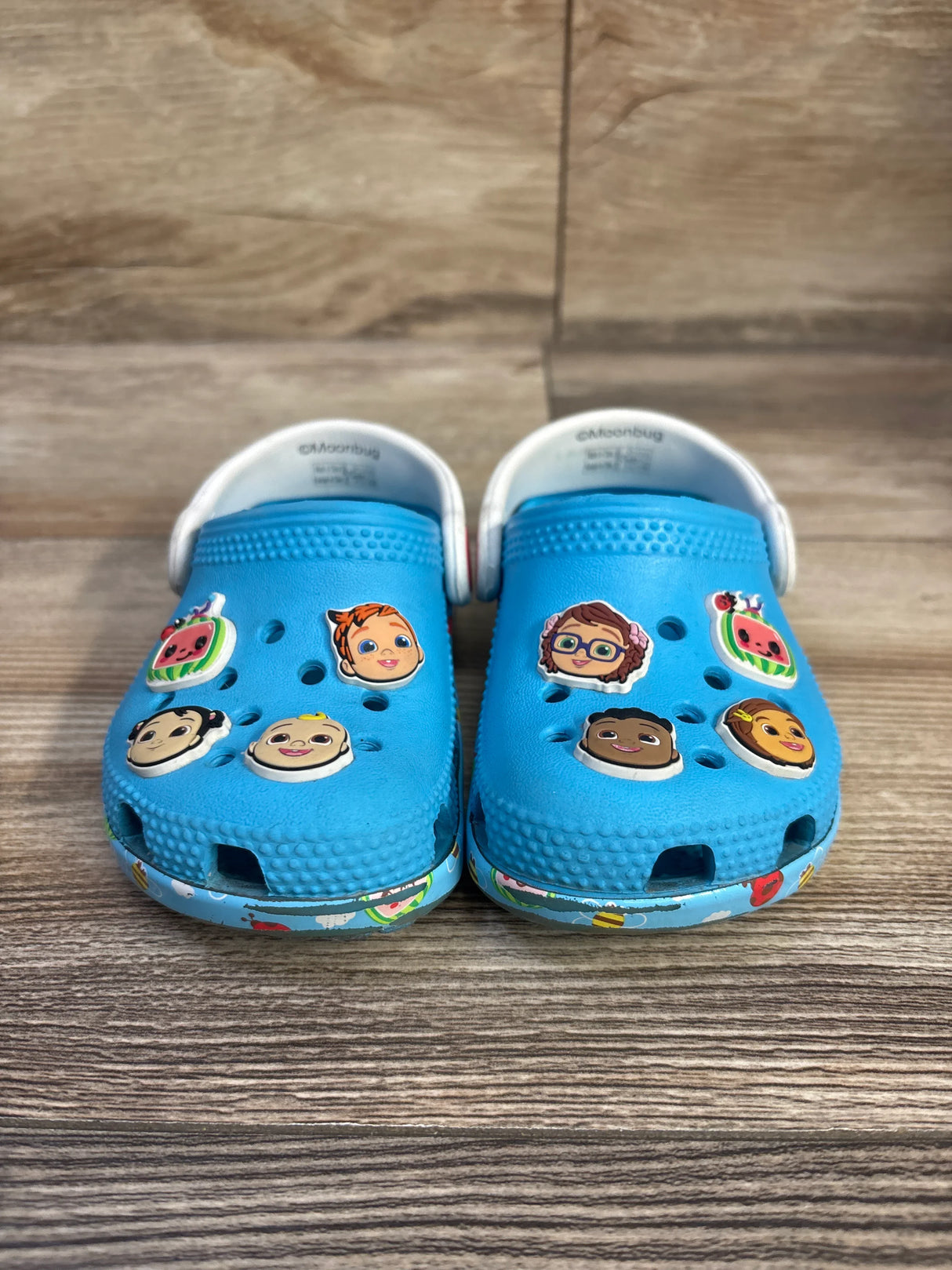 Crocs Cocomelon Classic Clogs Blue sz 6c