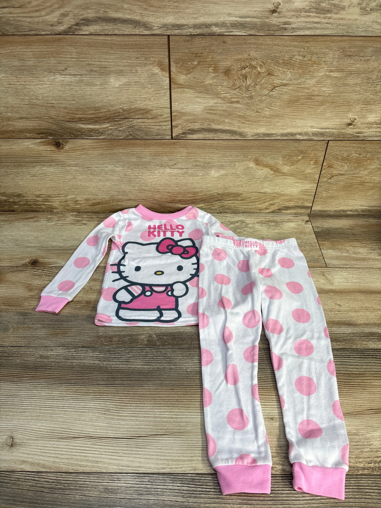 Hello Kitty 2pc Pajama Set White sz 3T