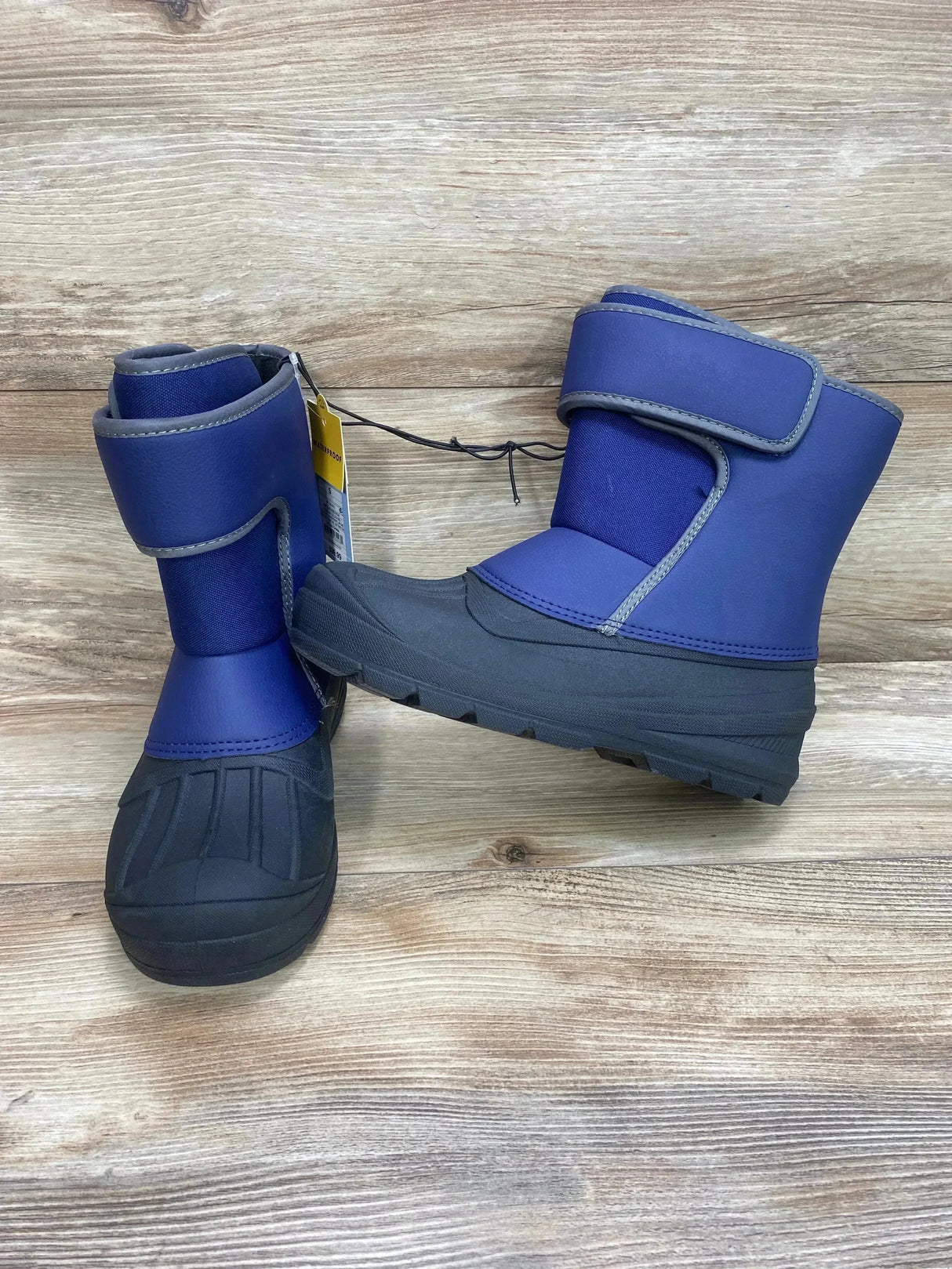NEW Cat & Jack Navy Elia Snow Boots sz 5Y - Me n Mommy To Be