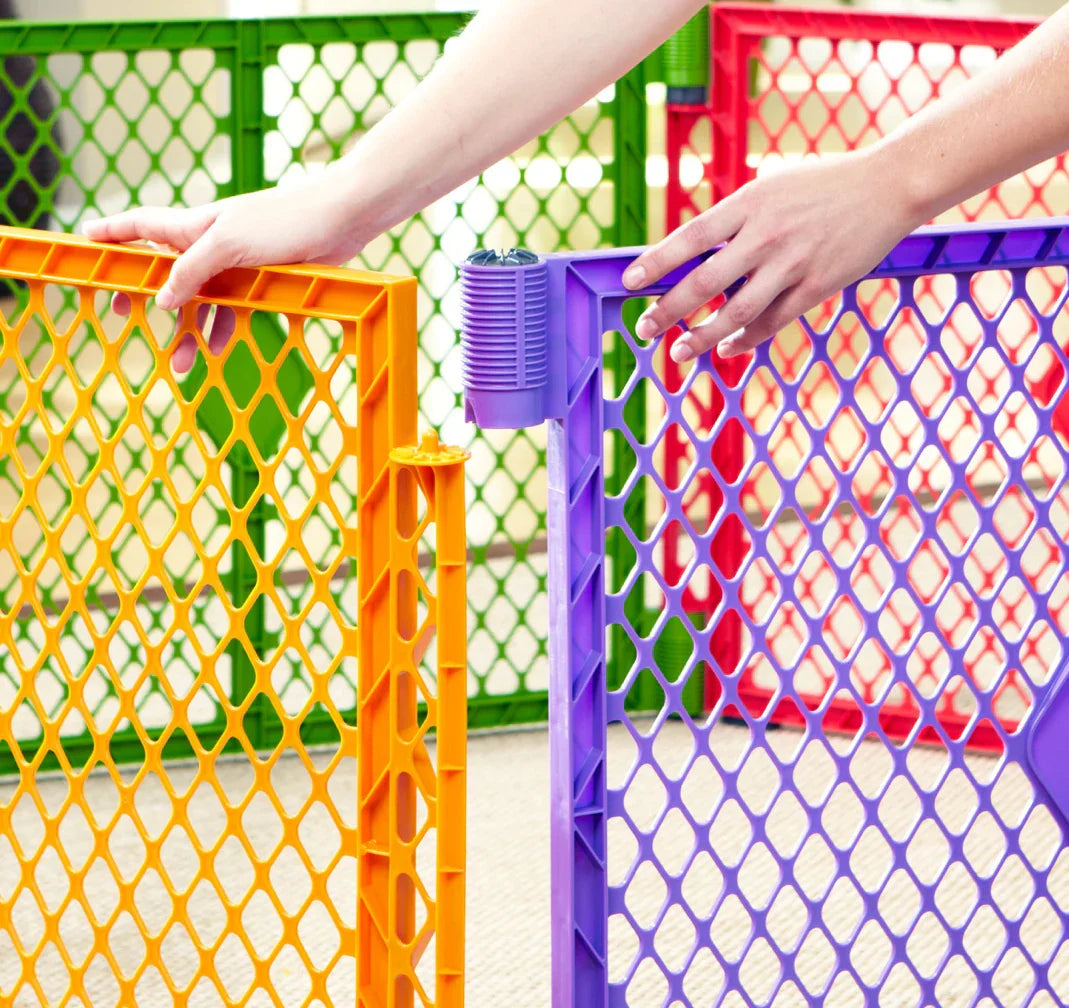 North States Superyard Colorplay 6 Panel Freestanding Gate
