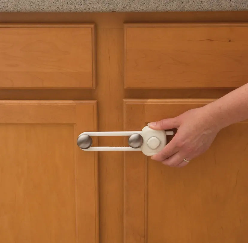 NEW Safety 1st Outsmart Slide Lock Four Pack, White - Me n Mommy To Be