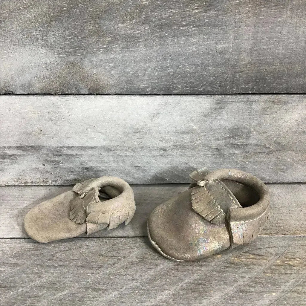 Freshly Picked Soft Sole Leather Hologram Iridescent Moccasins size 1c - Me 'n Mommy To Be
