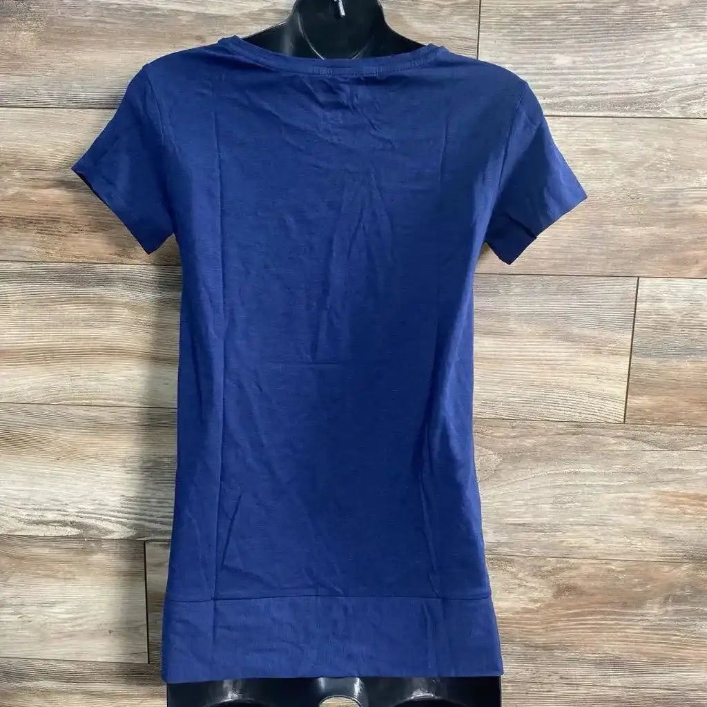 Back view of Gap maternity twist-knot t-shirt in navy short sleeve on black dress form against wood plank wall