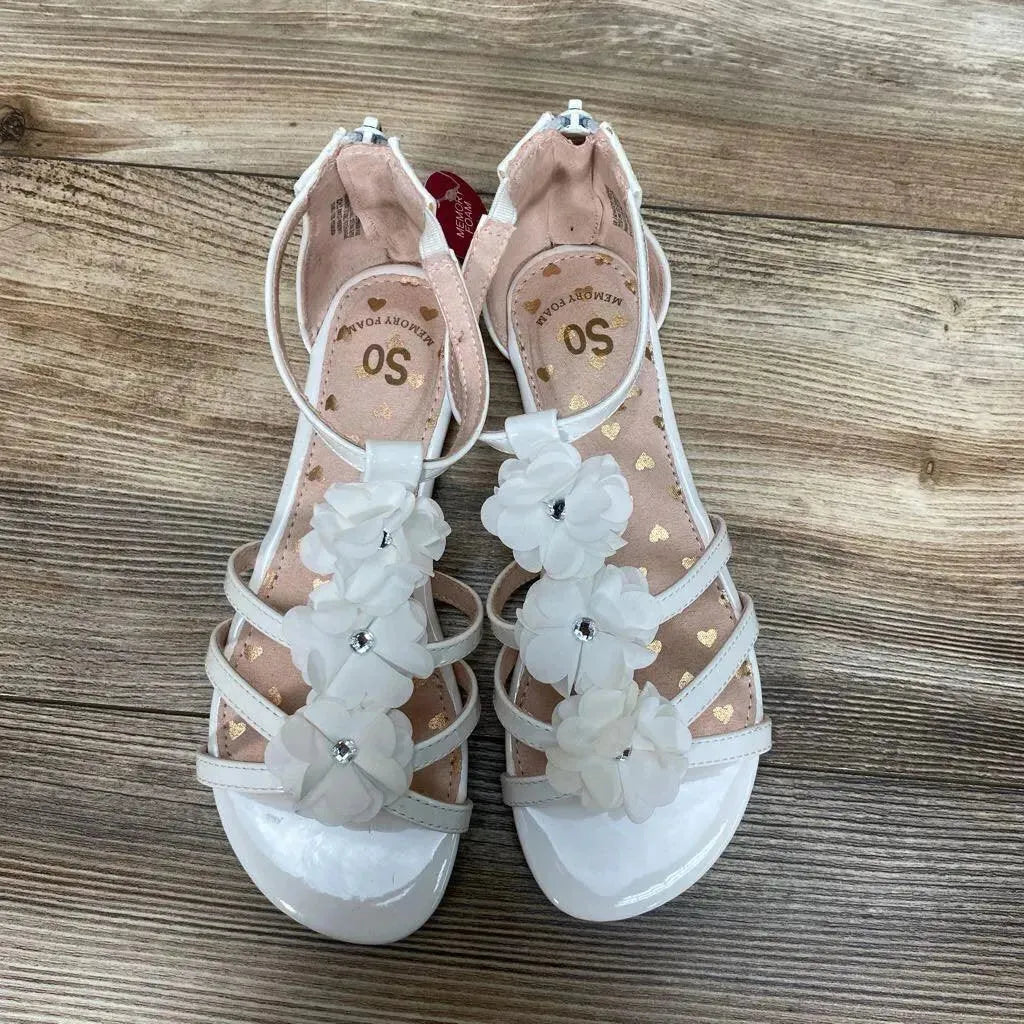 NEW SO Flower Applique Sandals sz 3Y - Me 'n Mommy To Be