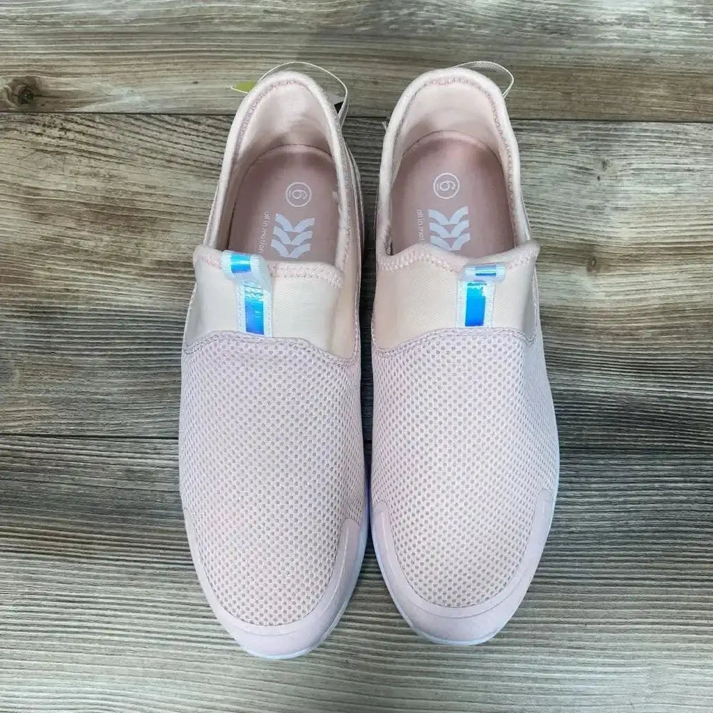 NEW All in Motion Fin Hybrid Sneakers sz 6Y - Me 'n Mommy To Be