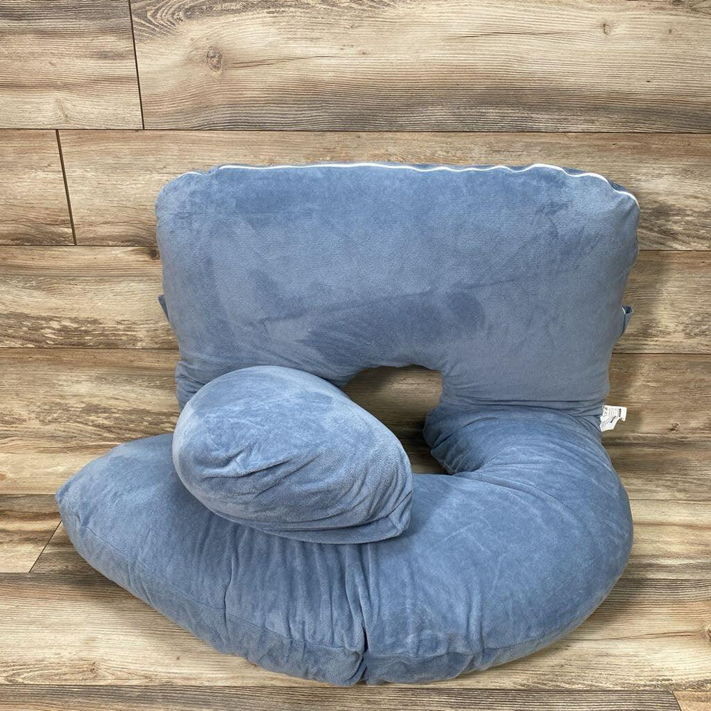 Chilling Home Pregnancy Pillow - Me 'n Mommy To Be