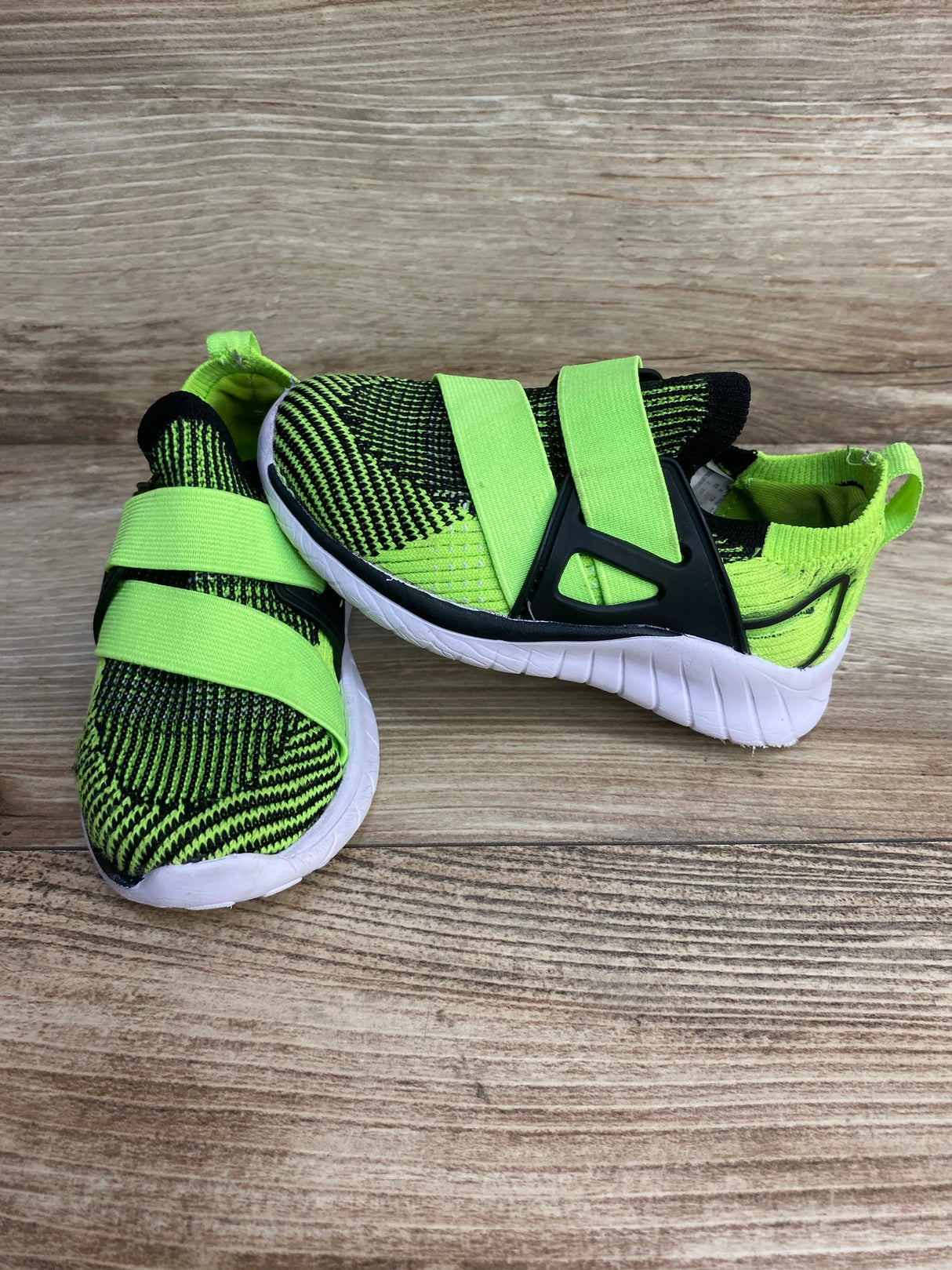 Athletic Works Knit Cage Athletic Sneakers Lime sz 7c - Me n Mommy To Be