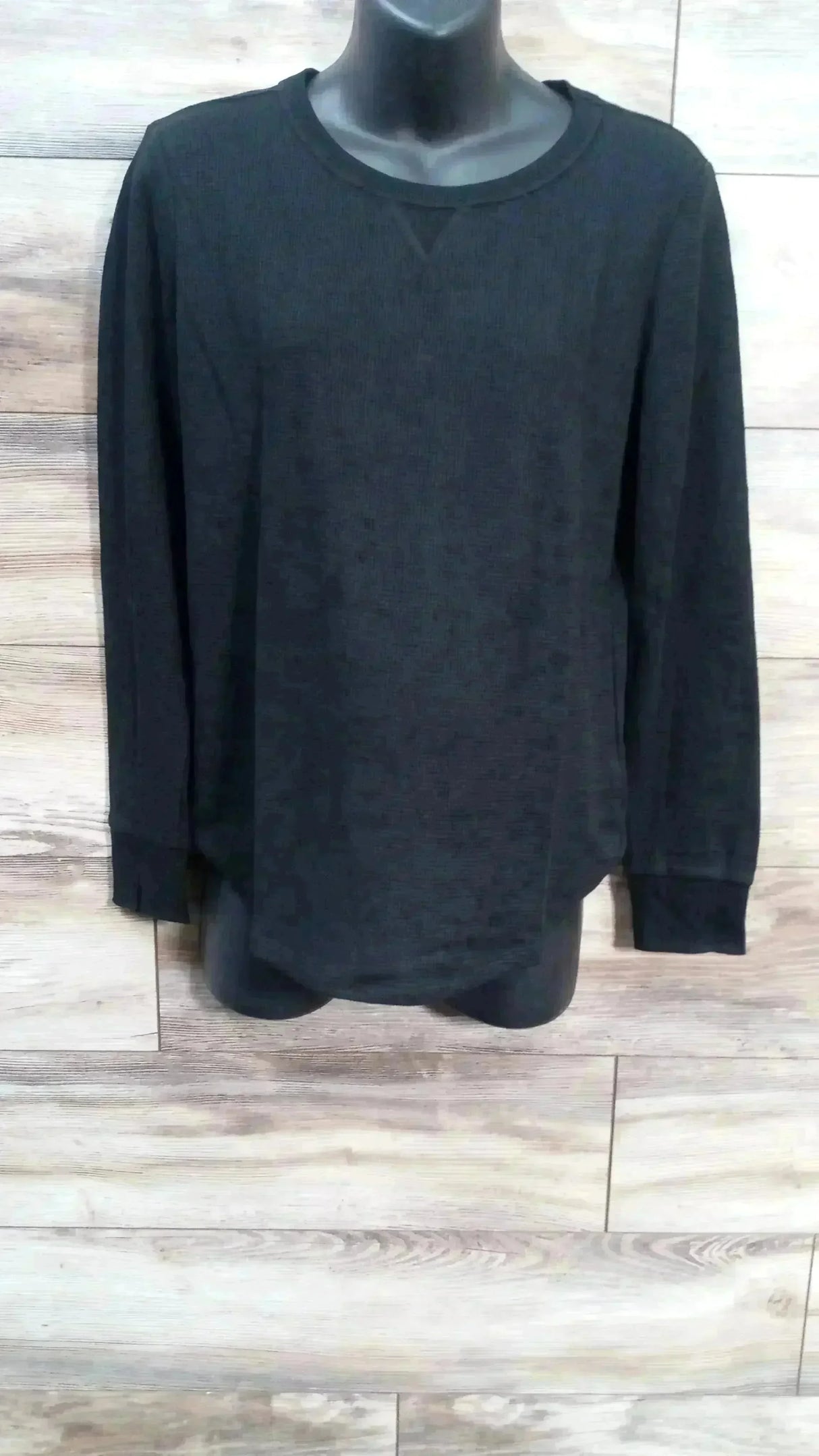 NEW Gap Maternity Waffle-Knit Black T-Shirt sz Medium - Me n Mommy To Be