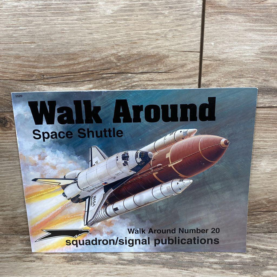 Space Shuttle - Walk Around no. 20 Paperback Book - Me 'n Mommy To Be