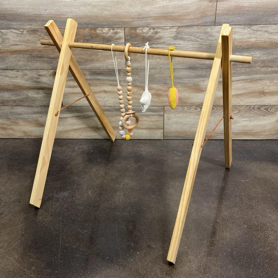 Aspen & Maple Wooden Baby Gym in Rainbow Dreams - Me 'n Mommy To Be