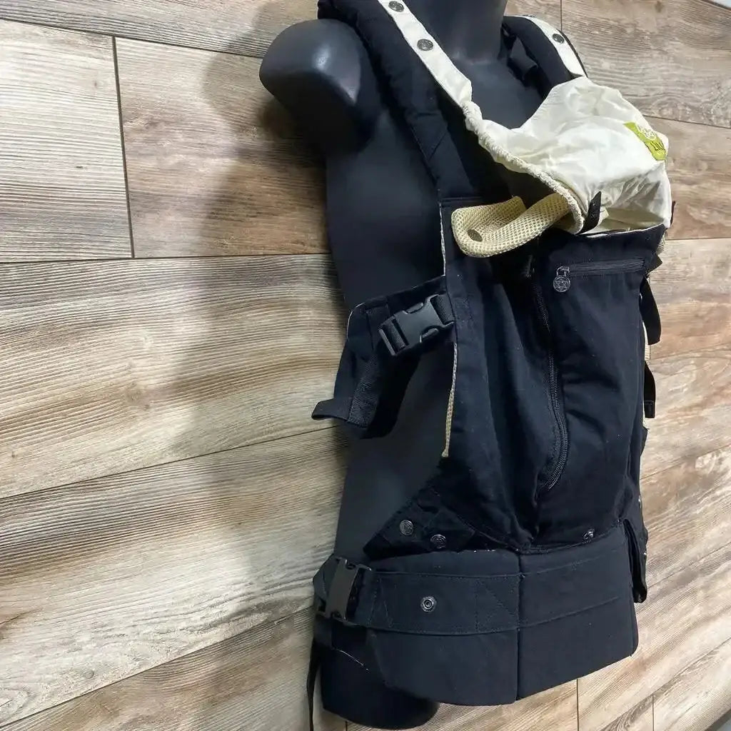 Front view of LILLEbaby 6-Position Complete Airflow carrier showing mesh panel and adjustable straps on white background