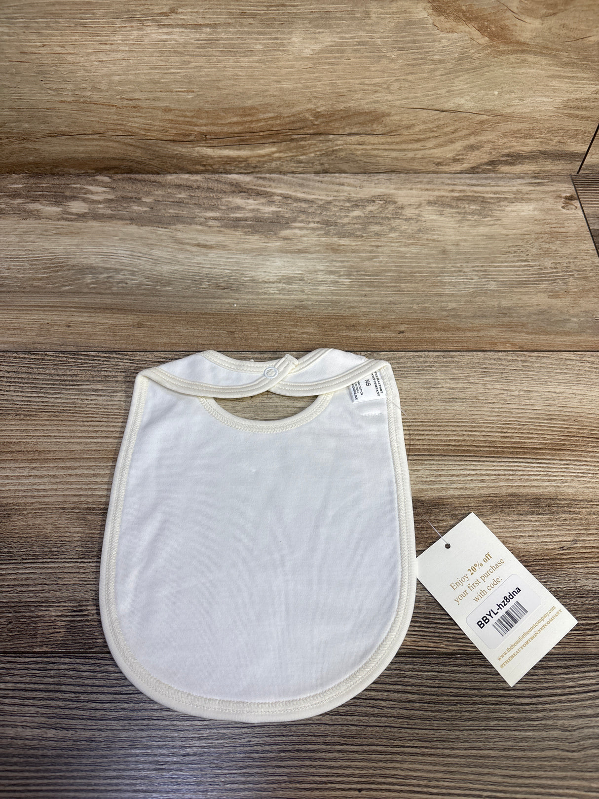 NEW The Beaufort Bonnet Company Burp Me Bib
