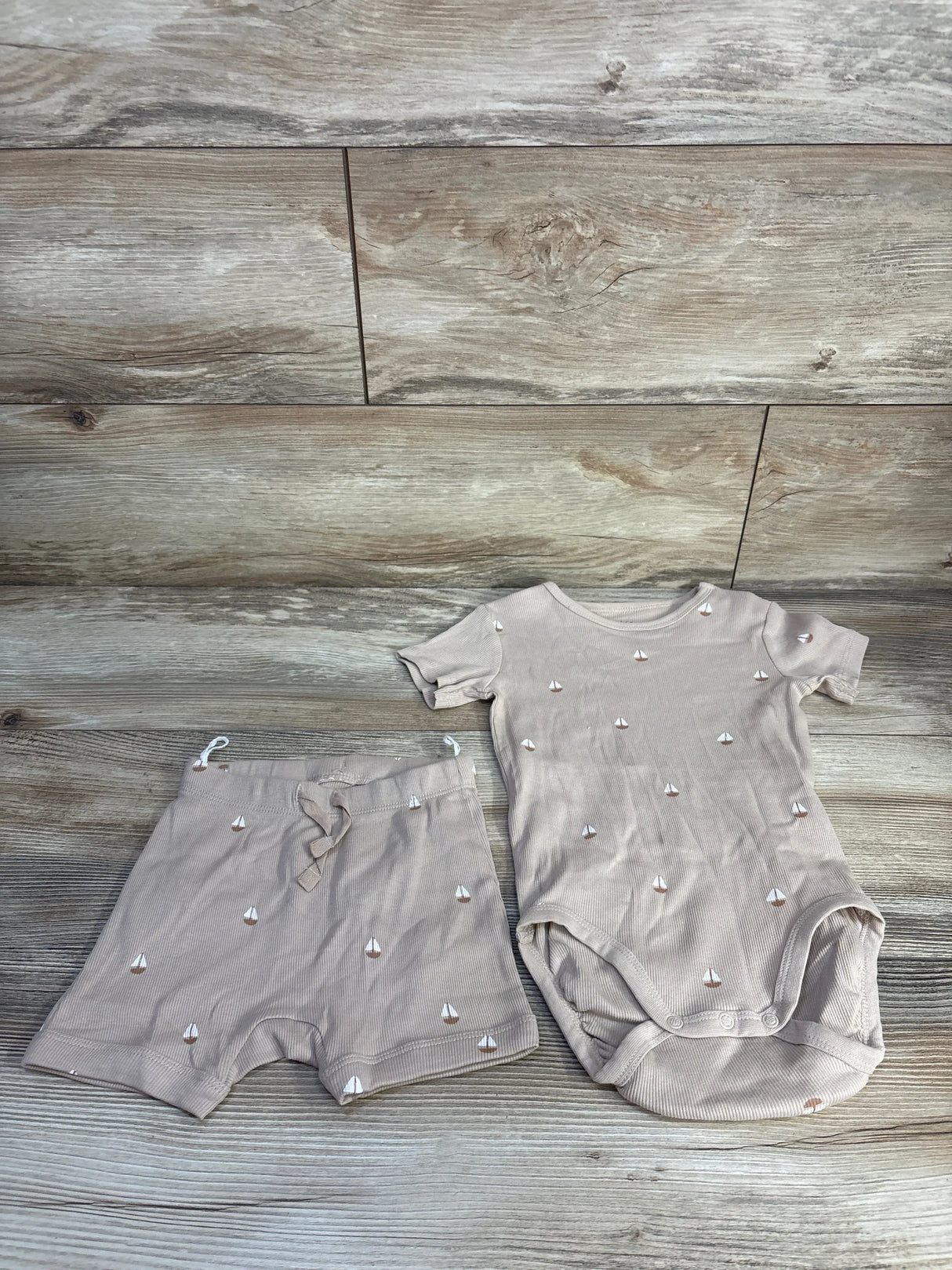 H&M Organic 2pc Ribbed Bodysuit & Shorts Set Brown sz 18m