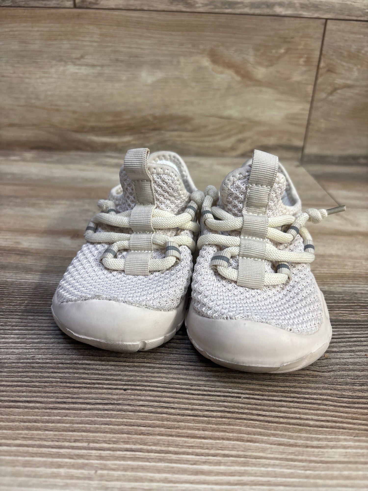 FEETCITY Wide Mesh Walking Shoes Beige sz 7/8c