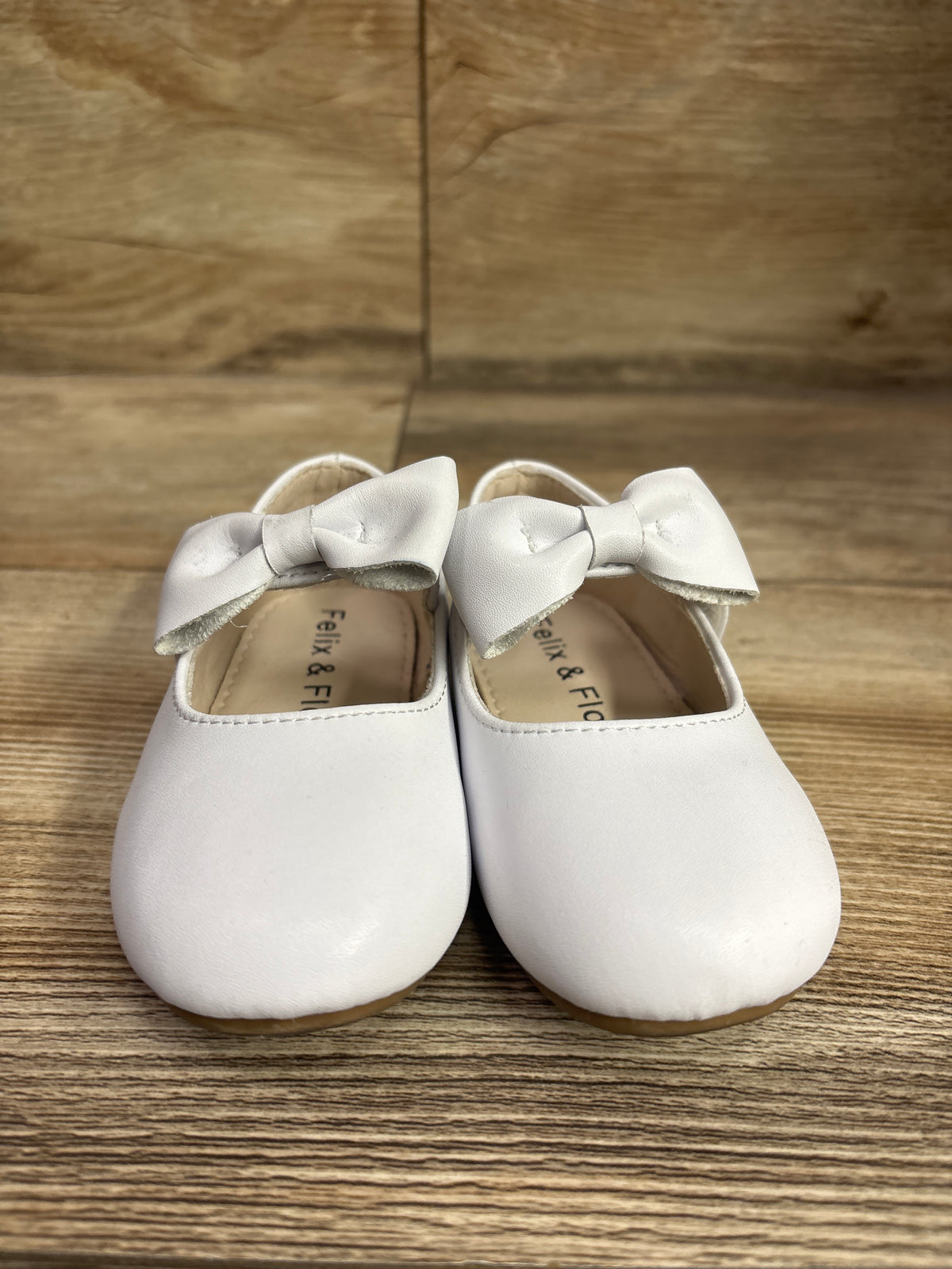 Felix & Flora Mary Jane Shoes White sz 5c