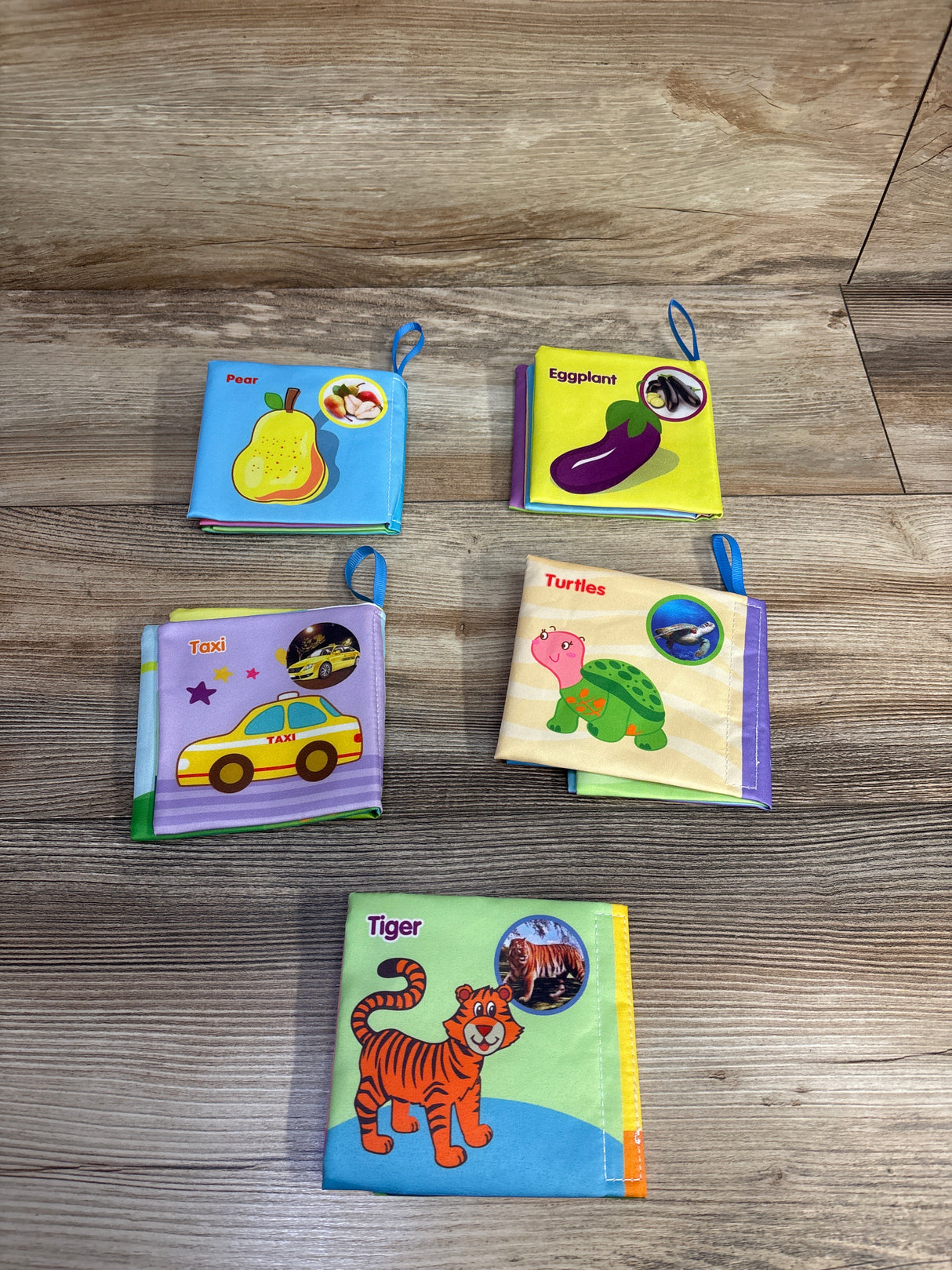 NEW 5pc Crinkle Books