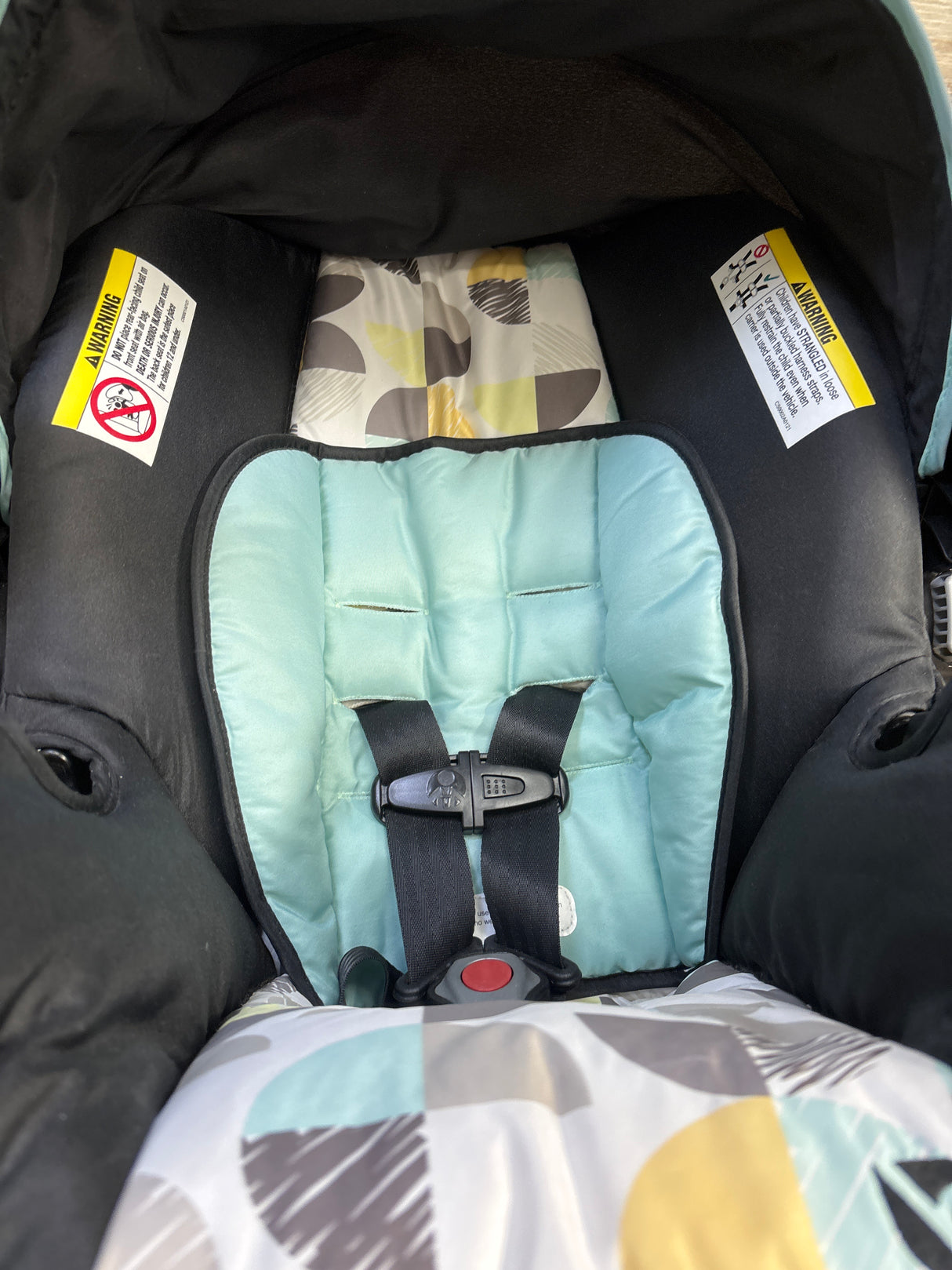 Baby Trend EZ Ride 35 Travel System with Infant Car Seat in Doodle Dots