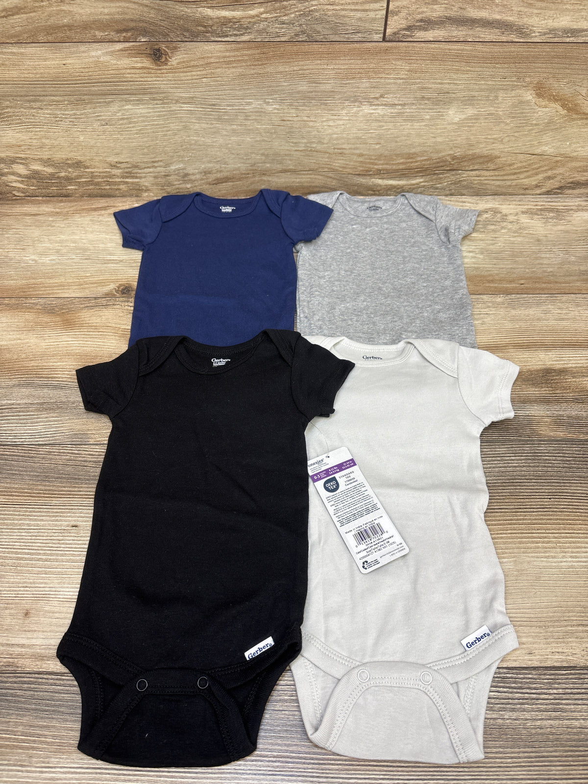 NEW Gerber 4pk Bodysuits Grey sz 0-3m