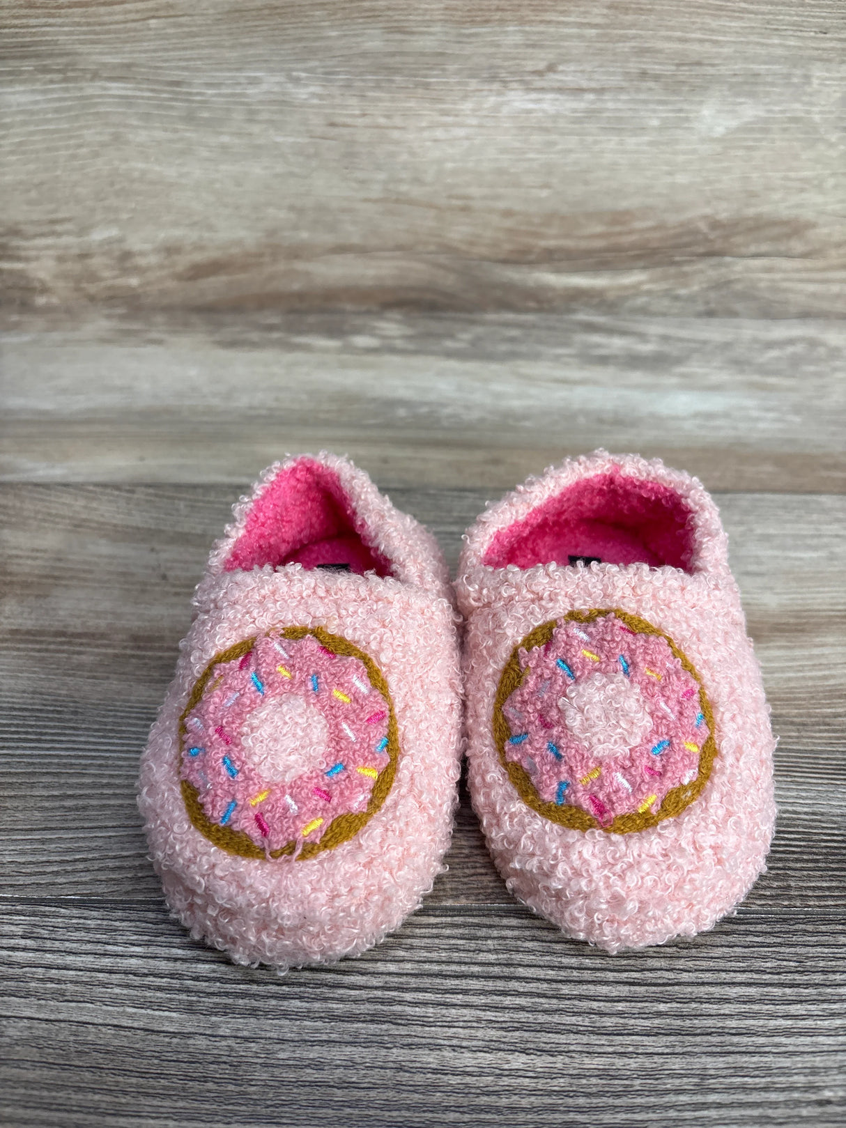 Kensie Girl Sherpa Donut Slippers Pink sz 5/6c