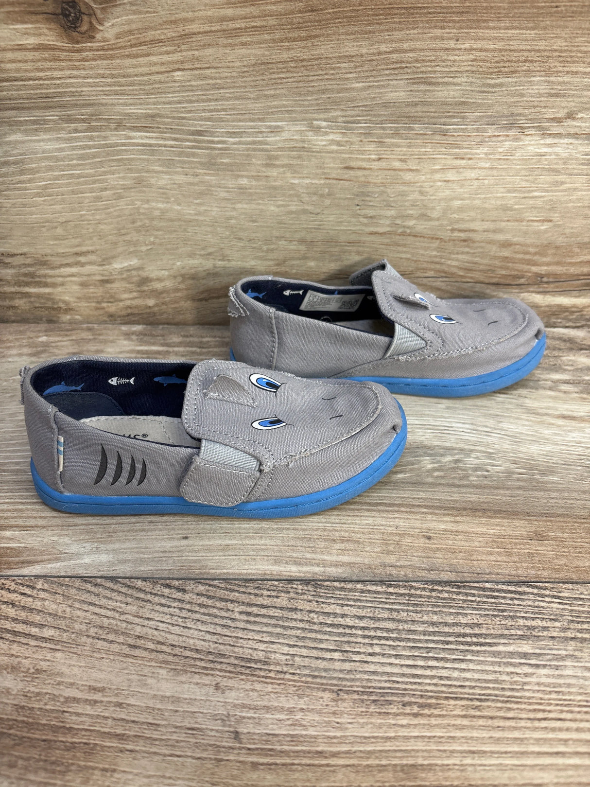 Toms Shark Slip On Shoes Grey sz 9c - Me n Mommy To Be
