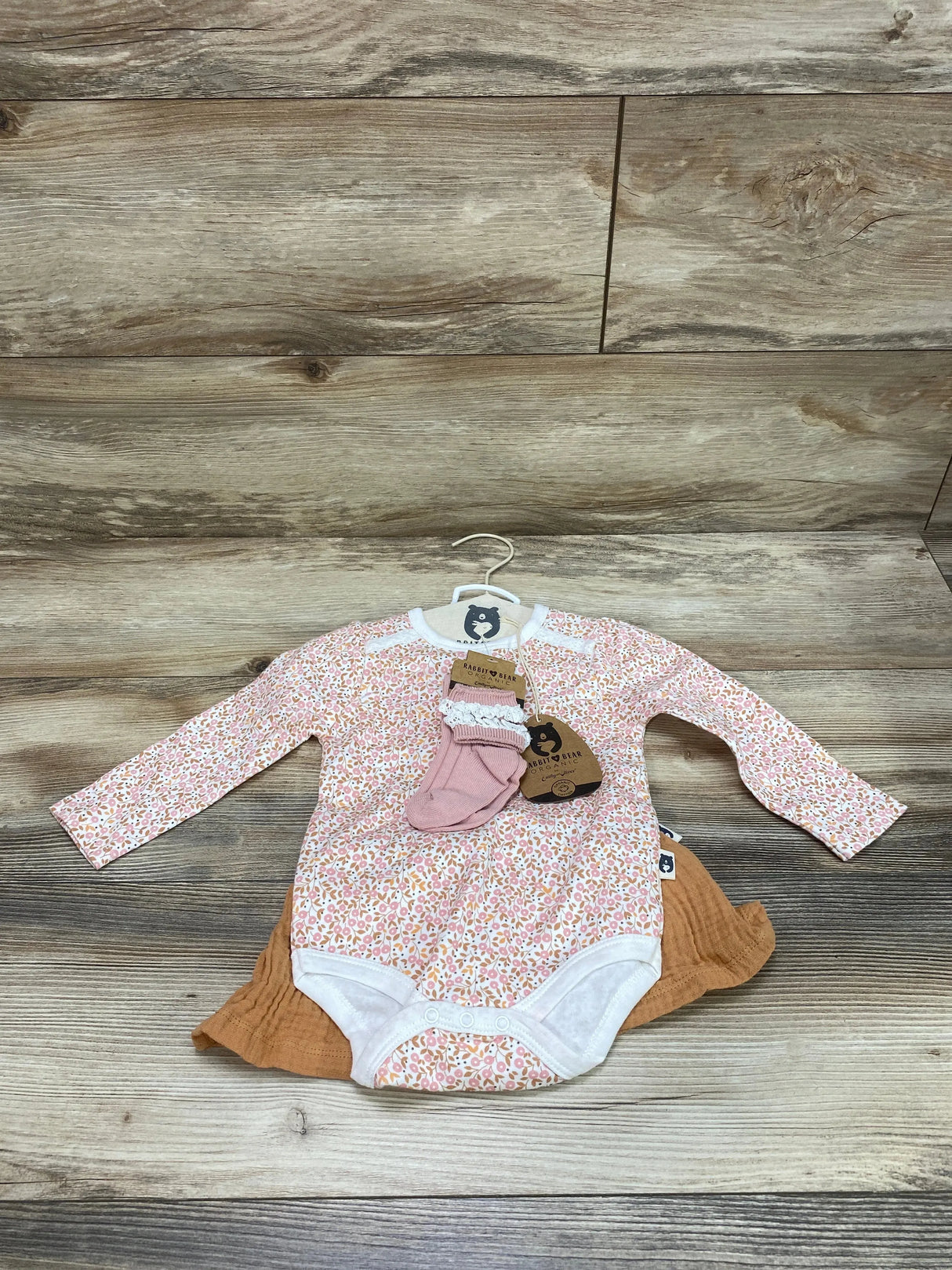 NEW Rabbit + Bear Organic 3pc Bodysuit + Skirt + Socks Set Pink sz 12m