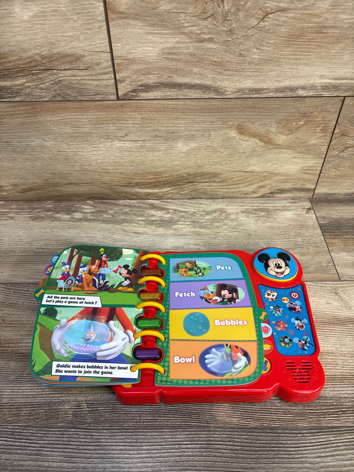 VTech Disney Junior Mickey Mouse Funhouse Explore and Learn Book
