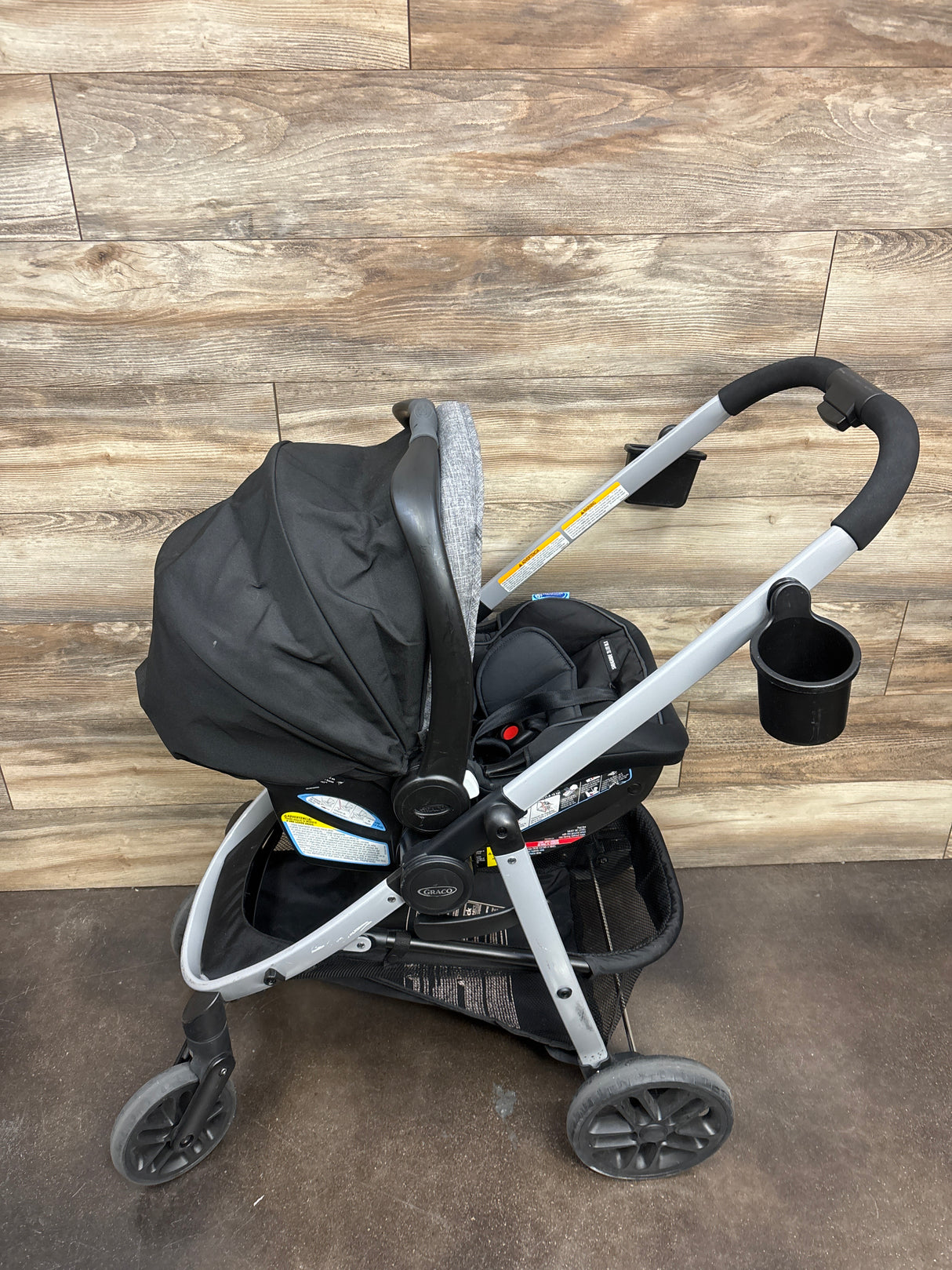 Graco Modes Pramette Travel System w/ Snugride 35 Car Seat in Ellington