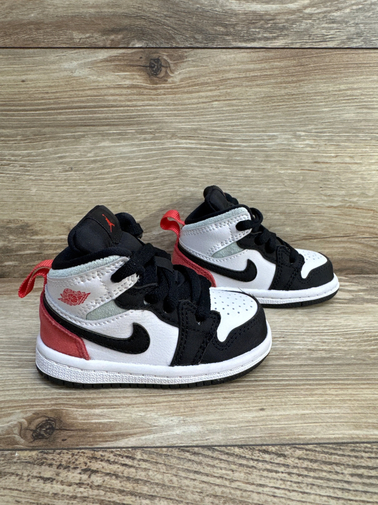 Air Jordan 1 Mid SE TD 'Red Black Toe' Sneakers sz 4c