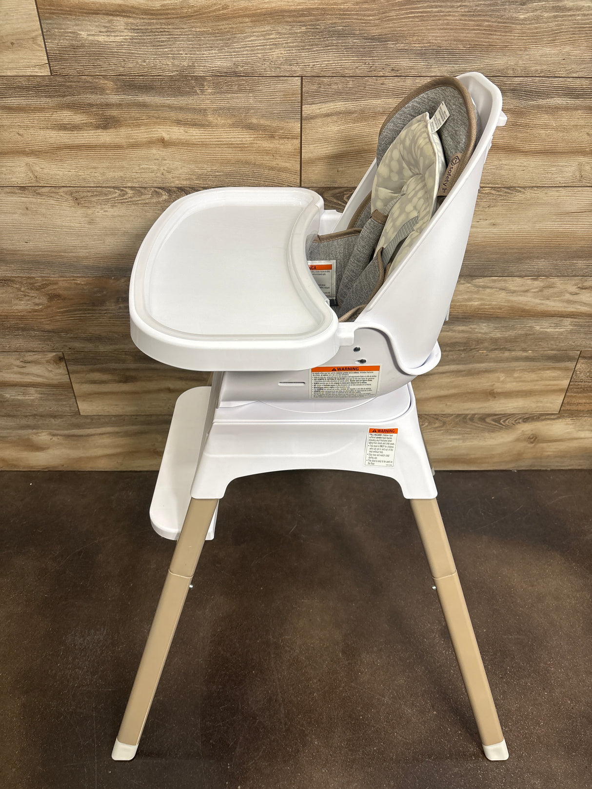 Safety 1st Grow and Go Rotating High Chair in French Gray