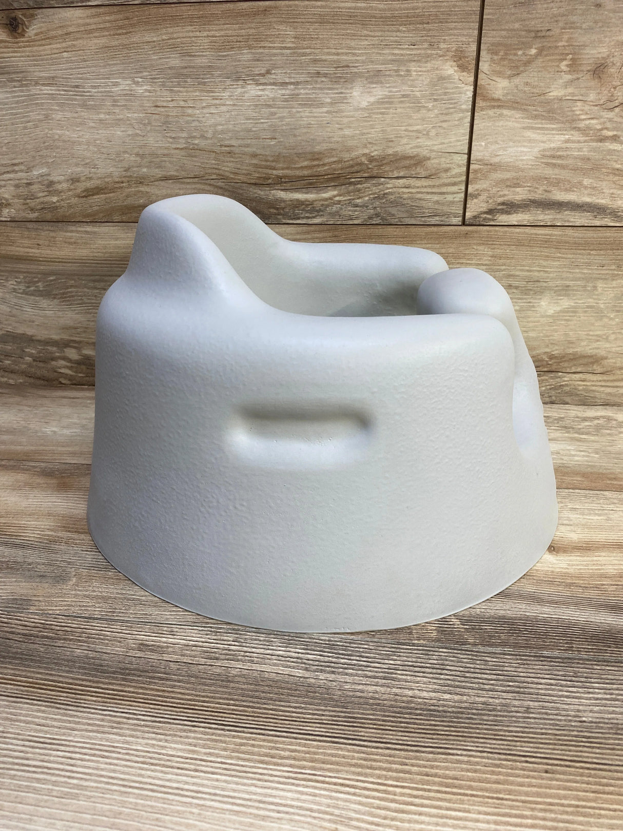 Bumbo Floor Seat in Grey