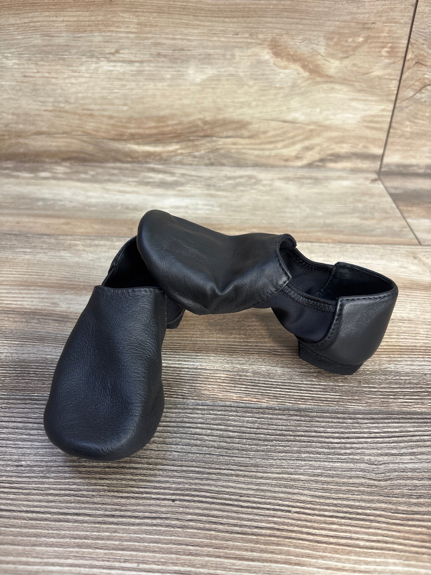 Capezio E-Series Jazz Slip-On Shoes Black sz 12c