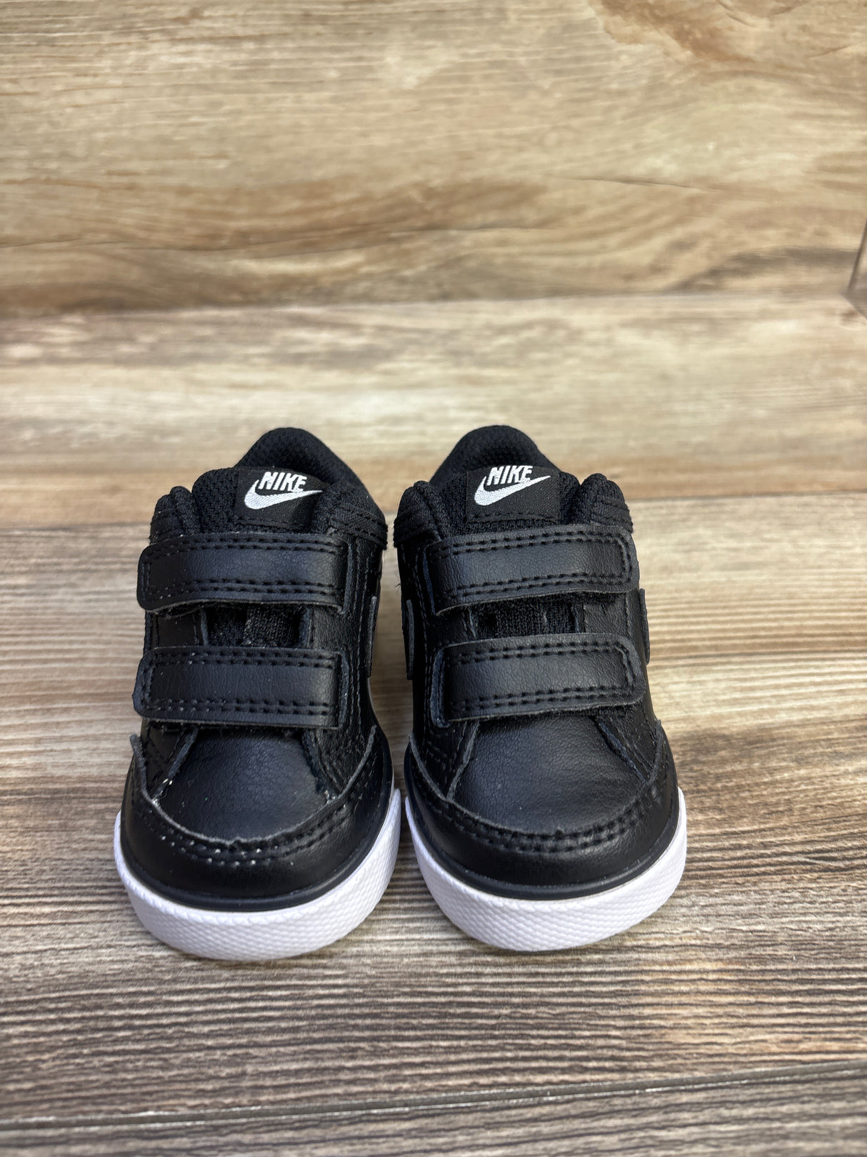 Nike Capri 3 Leather TD 'Black White' Sneakers sz 3c