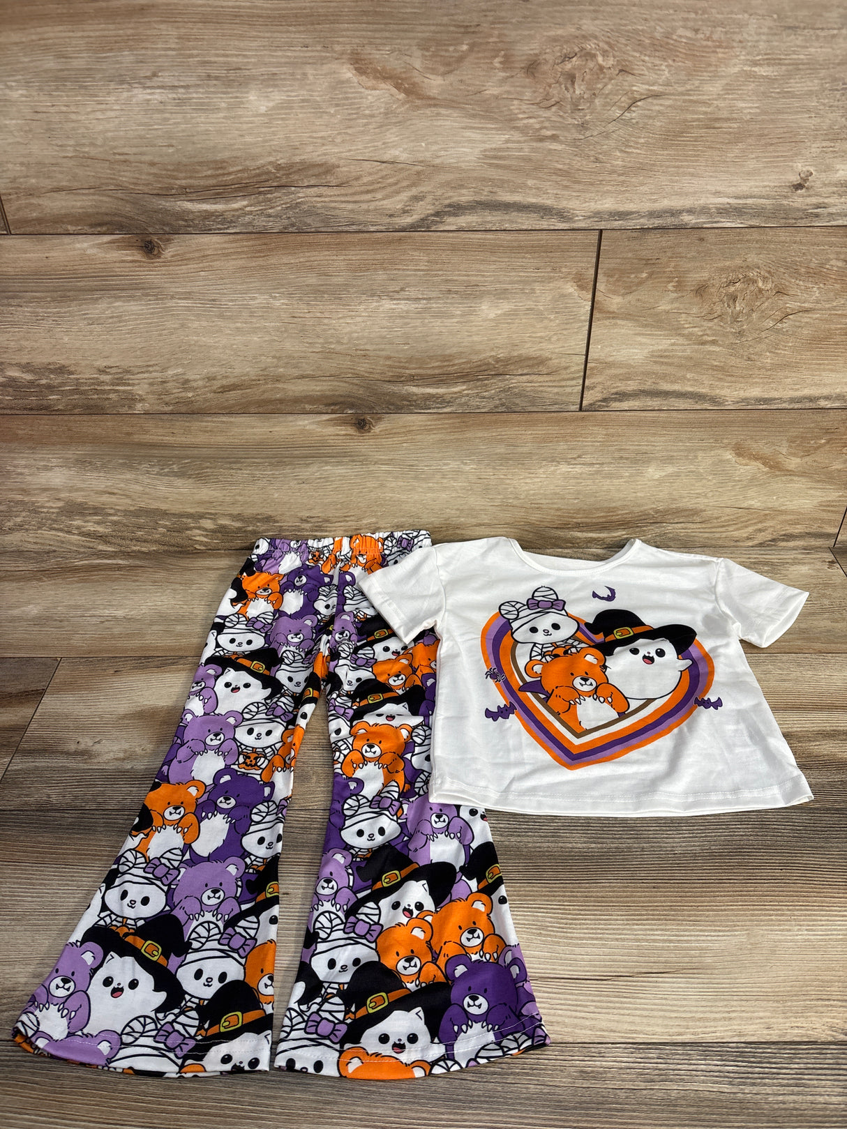 NWOT 2pc Heart Halloween Shirt & Bottoms Set White sz 4T