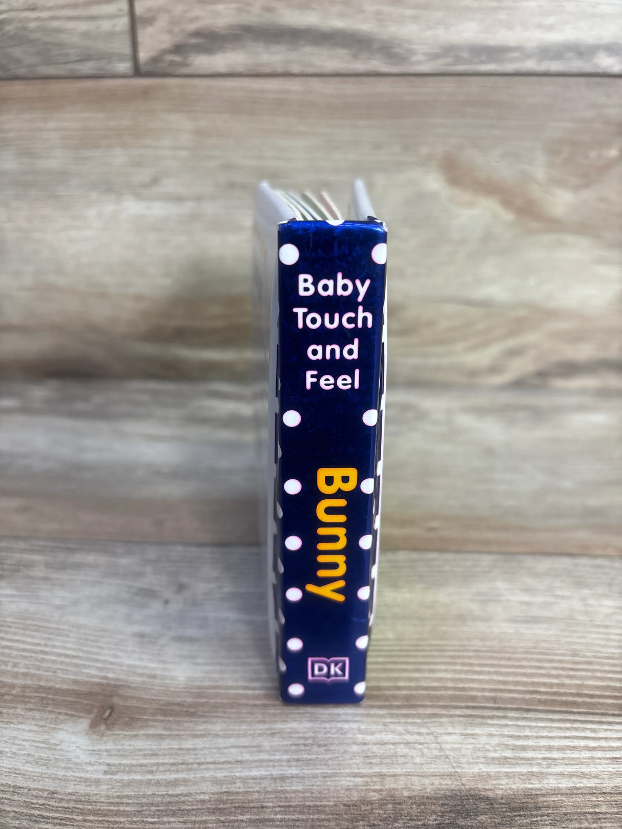 Baby Touch and Feel: Bunny Board Book