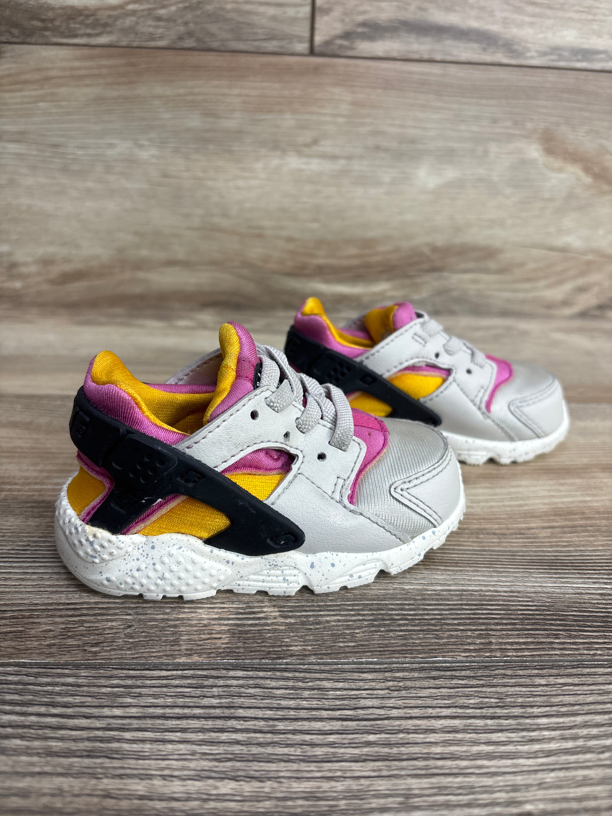 Nike Huarache Run TD 'Light Bone University Gold Pink' Sneakers sz 5c